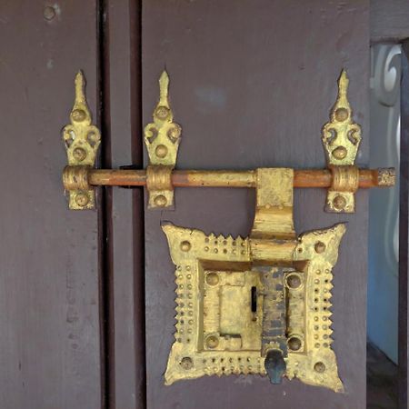 Arakkal Heritage Марарікулем Екстер'єр фото