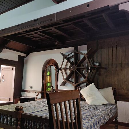 Arakkal Heritage Марарікулем Екстер'єр фото