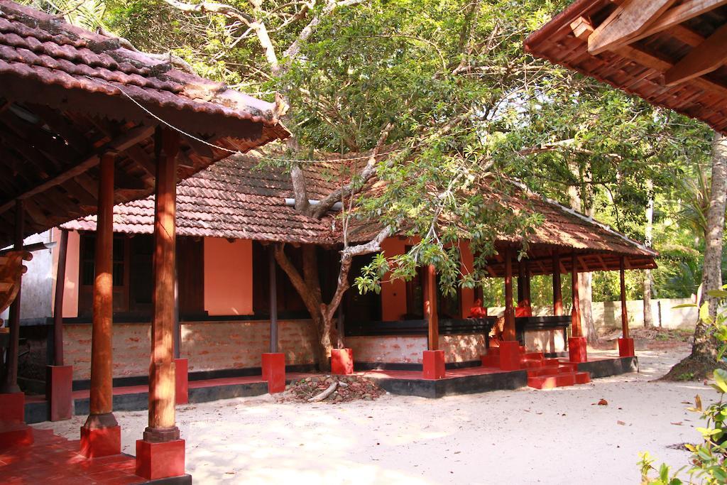 Arakkal Heritage Марарікулем Екстер'єр фото